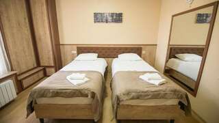 Мини-отель Hotel Juralius Тбилиси Стандартный двухместный номер с 2 отдельными кроватями-25
